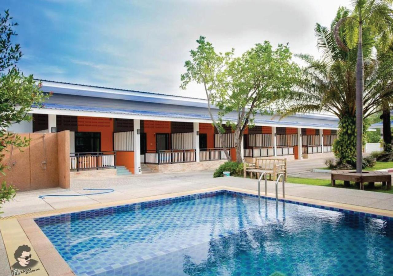 Staychill Resort Uttaradit Exterior foto