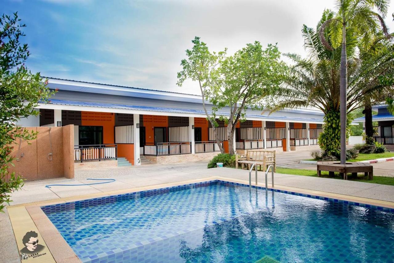Staychill Resort Uttaradit Exterior foto
